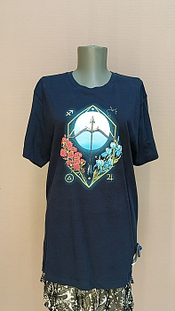 ФУТБОЛКА от TEETURTLE. Для женщин — размер М. Цвет: синий — секонд хенд ТВОЁ ВРЕМЯ